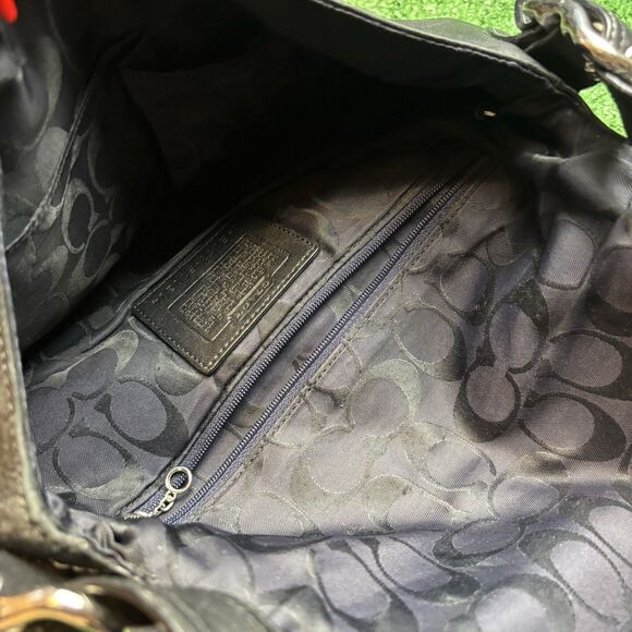 VTG Coach F10204 Black Leather Fold Over Flap Shoulder Bag Purse - Picture 3 of 13